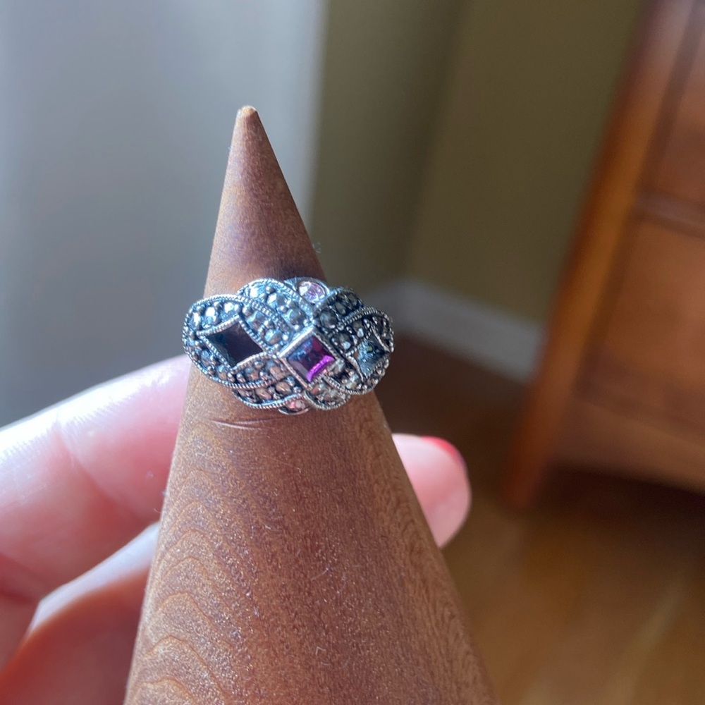 Size 6 Avon silver antique ring